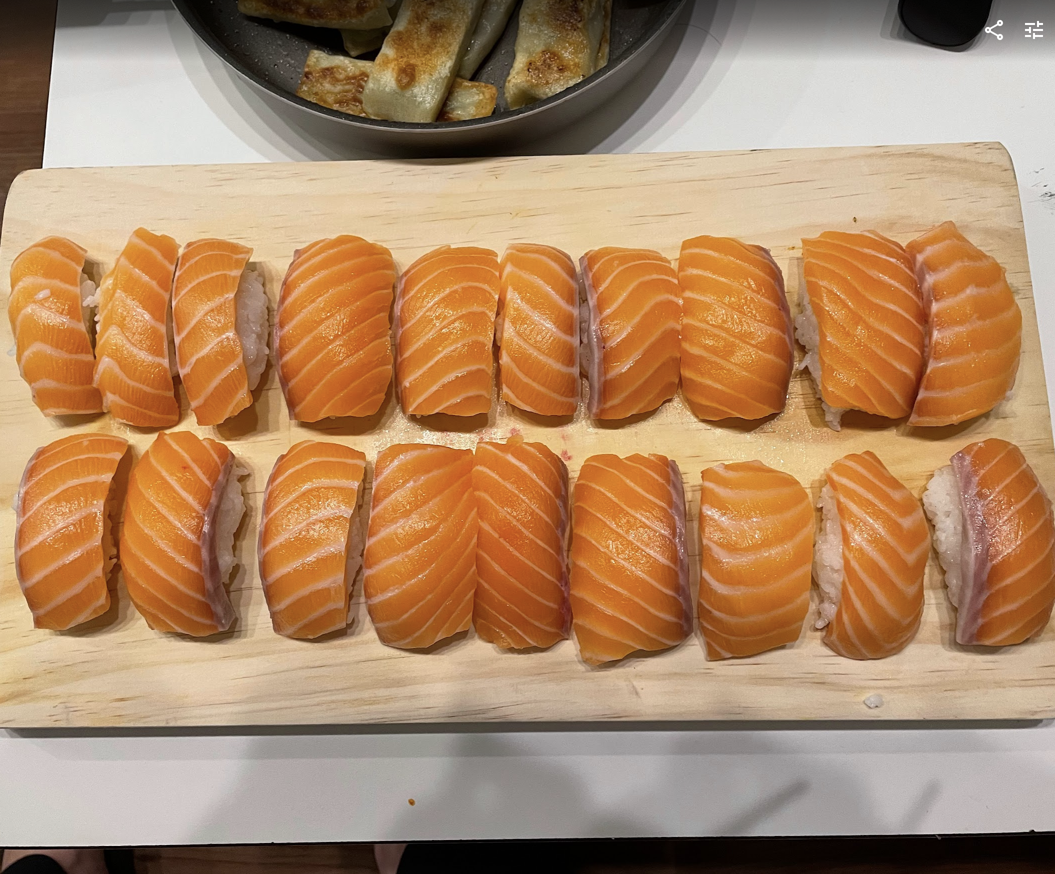Salmon Nigiri